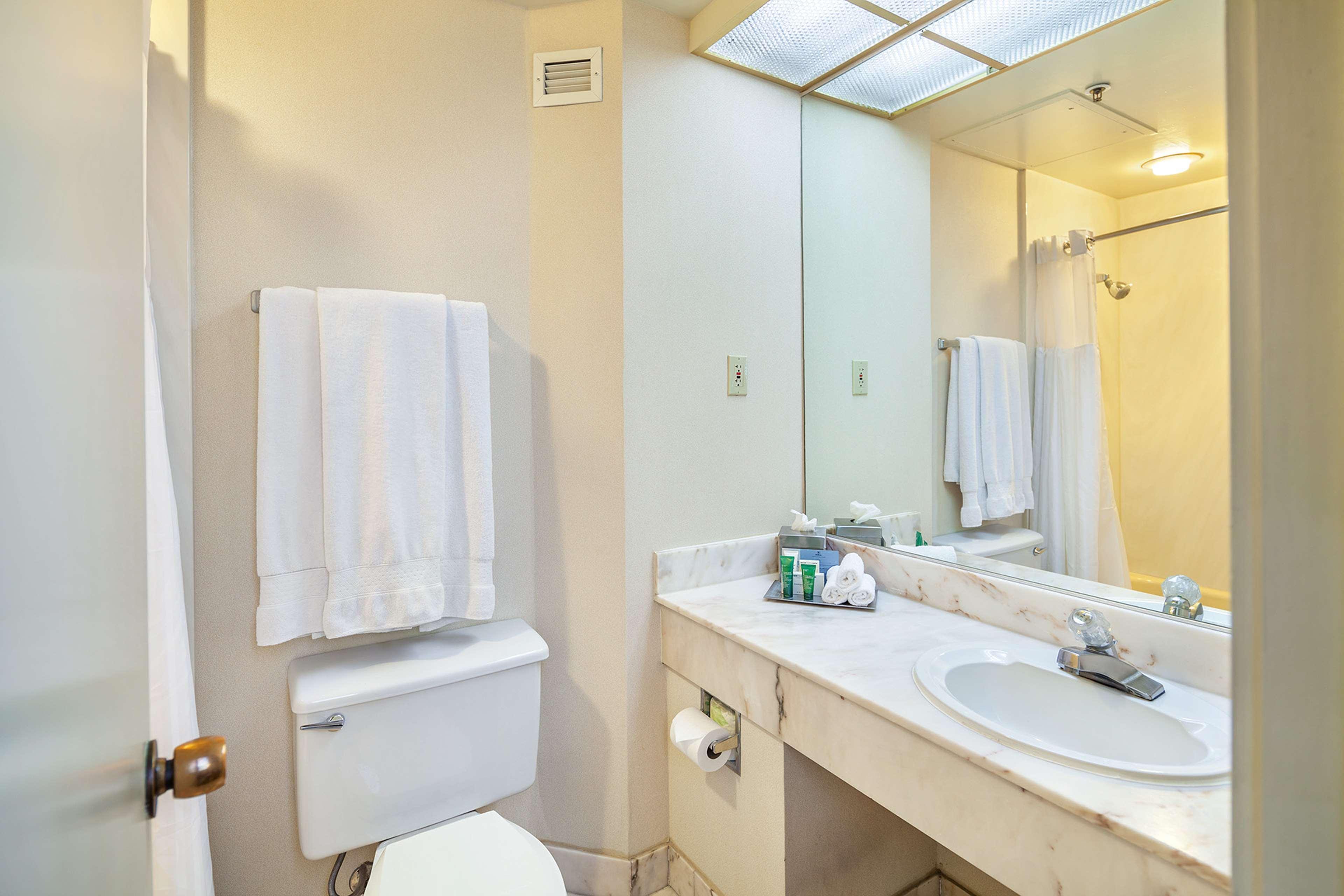 Hotel Hilton Oakland Airport Extérieur photo