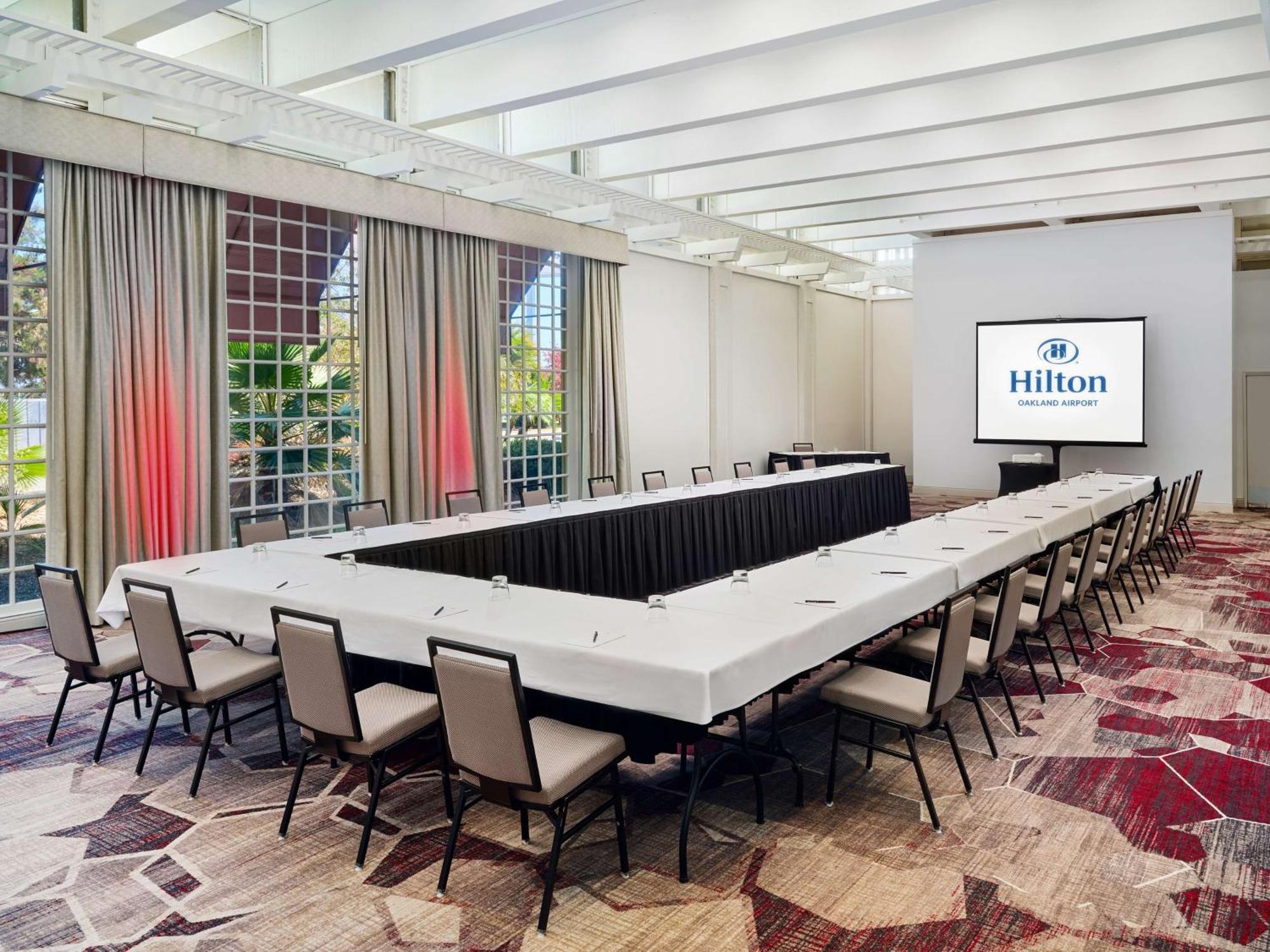 Hotel Hilton Oakland Airport Extérieur photo