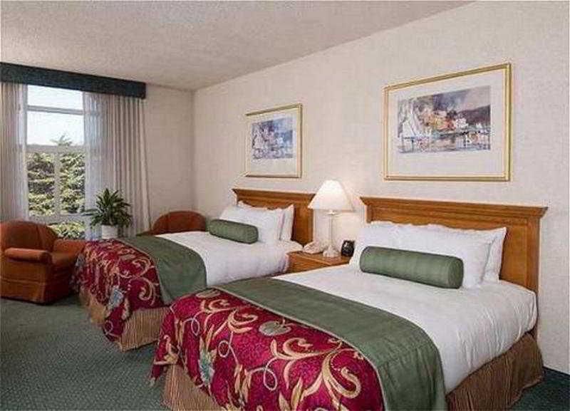 Hotel Hilton Oakland Airport Extérieur photo